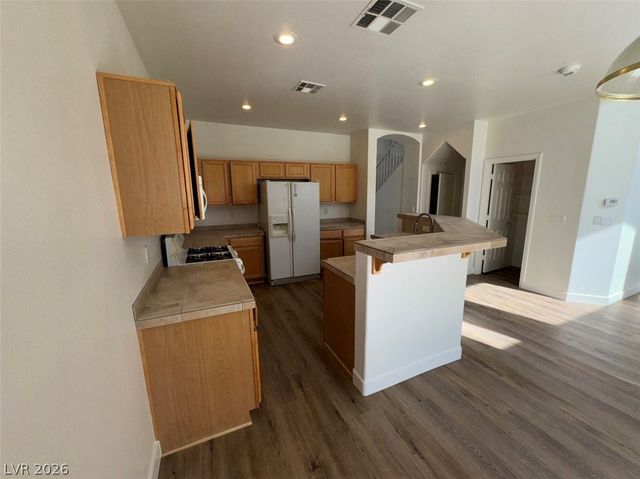 7633 Rainbow Cove Drive, Las Vegas, NV 89131
