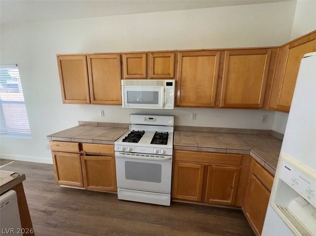 7633 Rainbow Cove Drive, Las Vegas, NV 89131