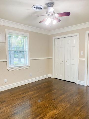 518 Harn Drive, Lewisville, TX 75057