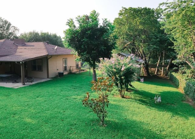 518 Harn Drive, Lewisville, TX 75057