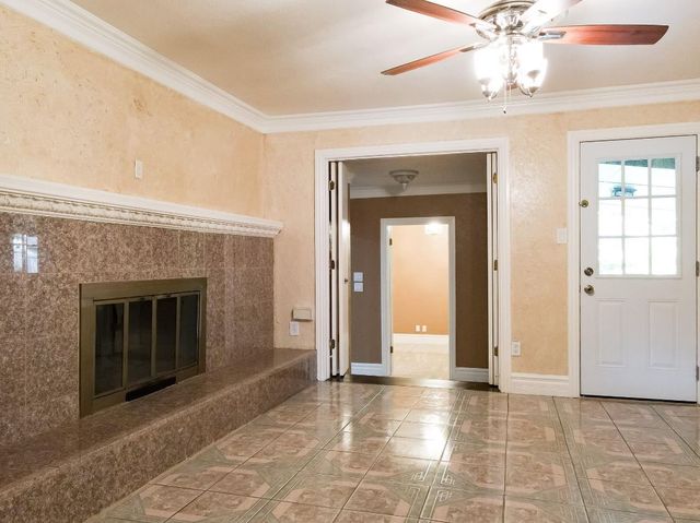 518 Harn Drive, Lewisville, TX 75057