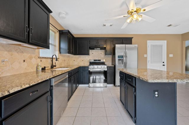 2618 Old Oak Lane, Kingwood, TX 77339