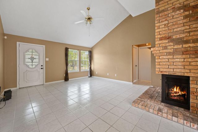 2618 Old Oak Lane, Kingwood, TX 77339
