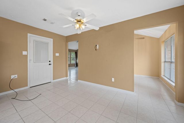 2618 Old Oak Lane, Kingwood, TX 77339