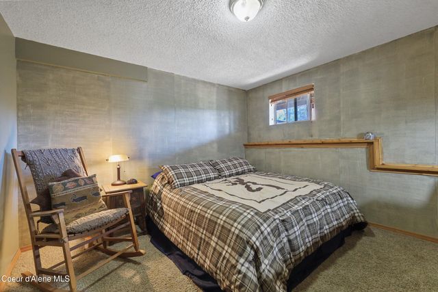 15987 W CHANTILLY LN, Post Falls, ID 83854