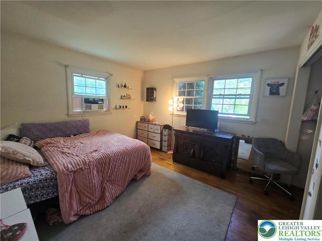 1077 Oakhurst Drive, Slatington Boro, PA 18080