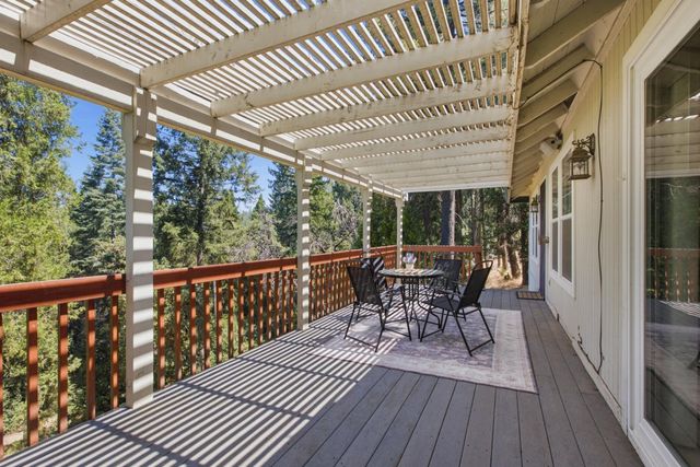 5503 Fairview Ct, Foresthill, CA 95631