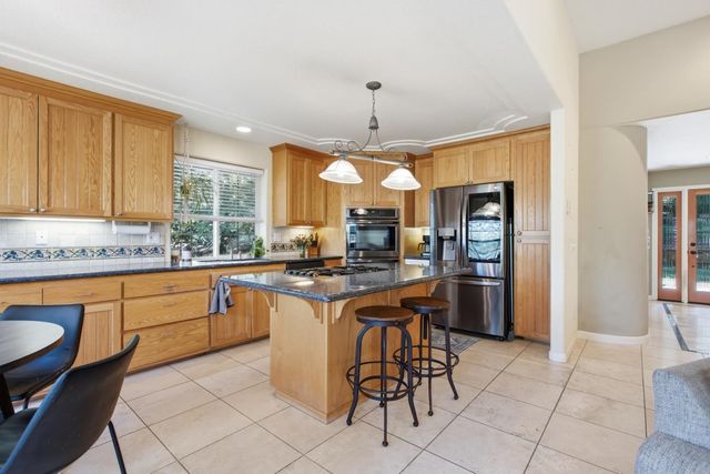 5503 Fairview Ct, Foresthill, CA 95631