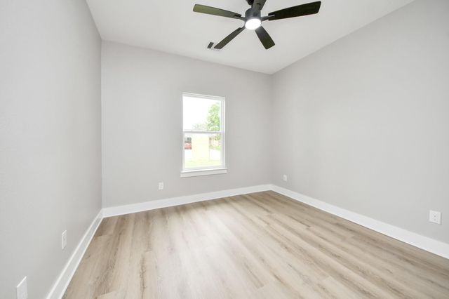 3304 Bond Street, Pasadena, TX 77503