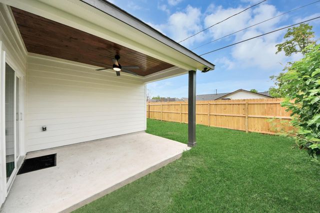 3304 Bond Street, Pasadena, TX 77503