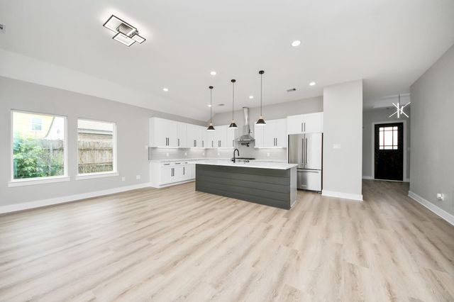 3304 Bond Street, Pasadena, TX 77503