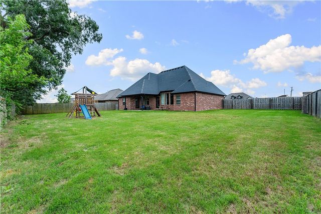 900 Sunset Lane, Centerton, AR 72719