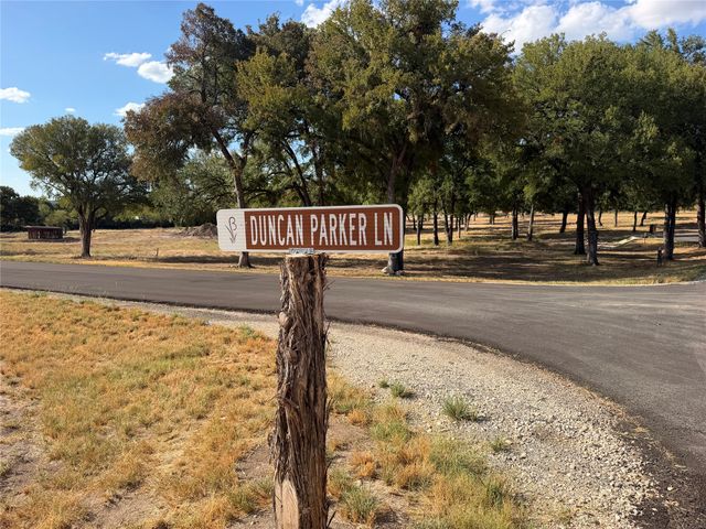 300 Duncan Parker Lane, Weatherford, TX 76087