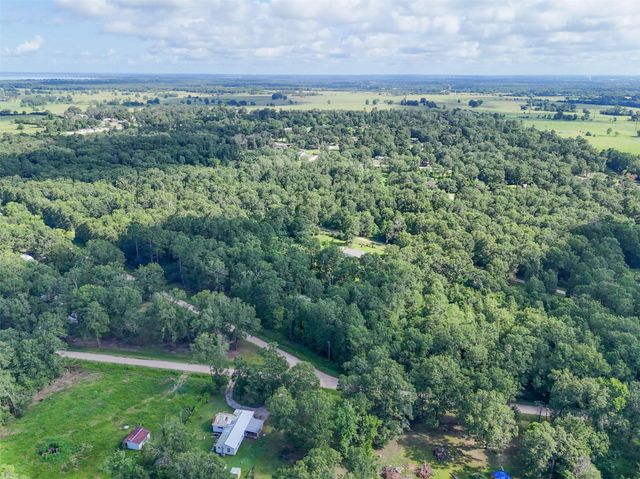 116 San Juan, Goodrich, TX 77335