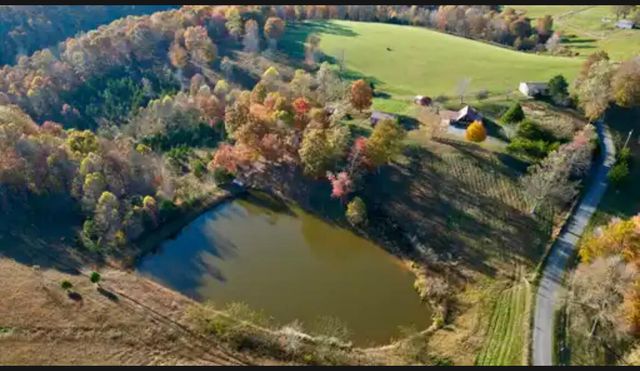 345 Fairview Road, Columbia, KY 42728