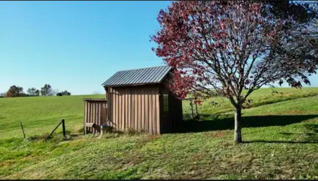 345 Fairview Road, Columbia, KY 42728