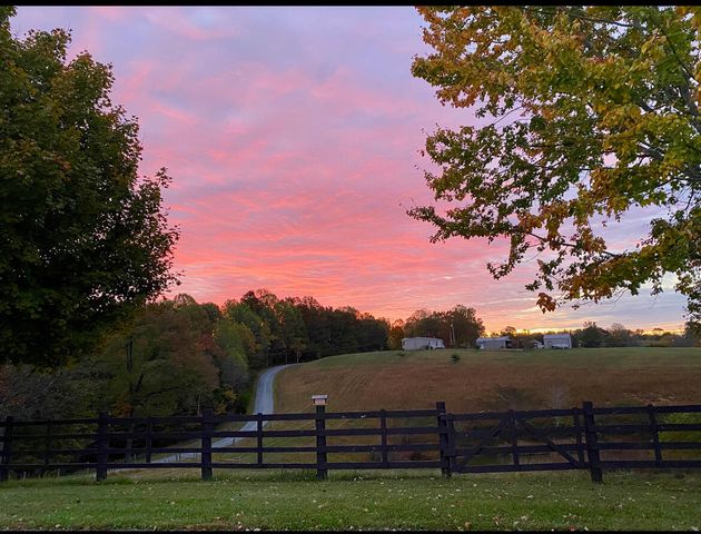 345 Fairview Road, Columbia, KY 42728