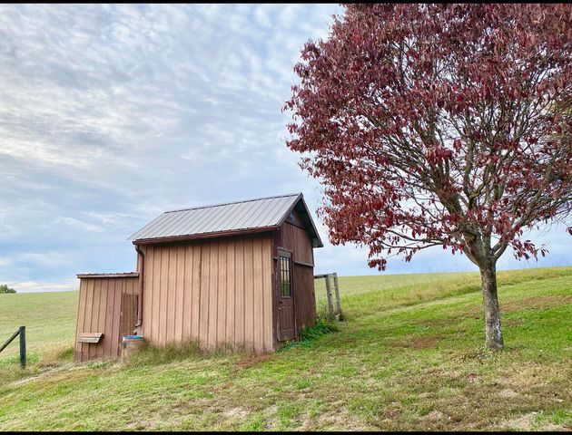 345 Fairview Road, Columbia, KY 42728