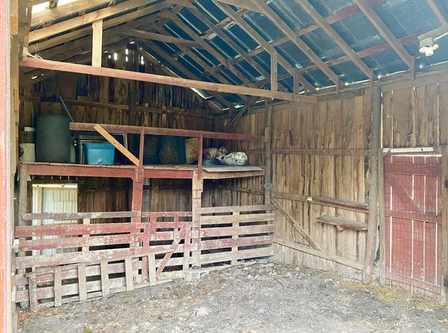 345 Fairview Road, Columbia, KY 42728