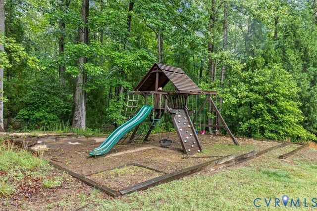 2792 E Maple Grove Ln, Powhatan, VA 23139