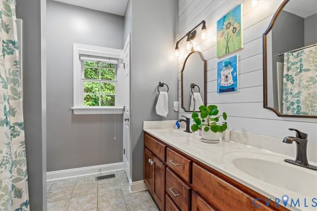 2792 E Maple Grove Ln, Powhatan, VA 23139