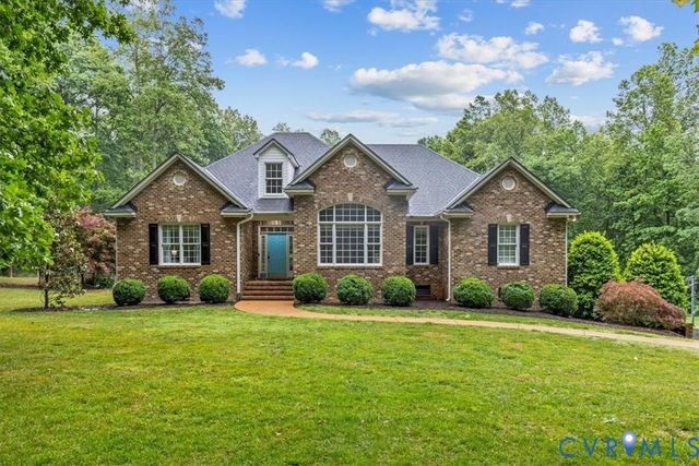 2792 E Maple Grove Ln, Powhatan, VA 23139