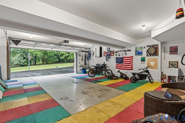 2792 E Maple Grove Ln, Powhatan, VA 23139