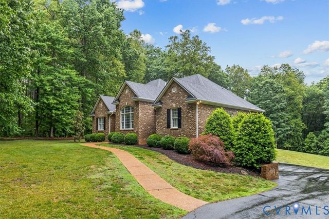2792 E Maple Grove Ln, Powhatan, VA 23139