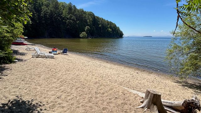 106 Killarney Drive, Burlington, VT 05408