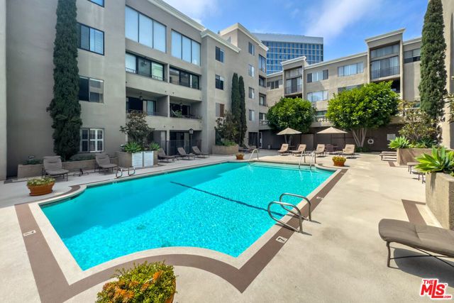 8455 Fountain Avenue 518, West Hollywood, CA 90069