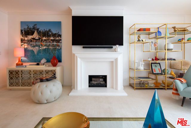 8455 Fountain Avenue 518, West Hollywood, CA 90069
