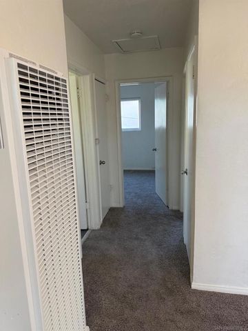 7615 Sturgess, La Mesa, CA 91941