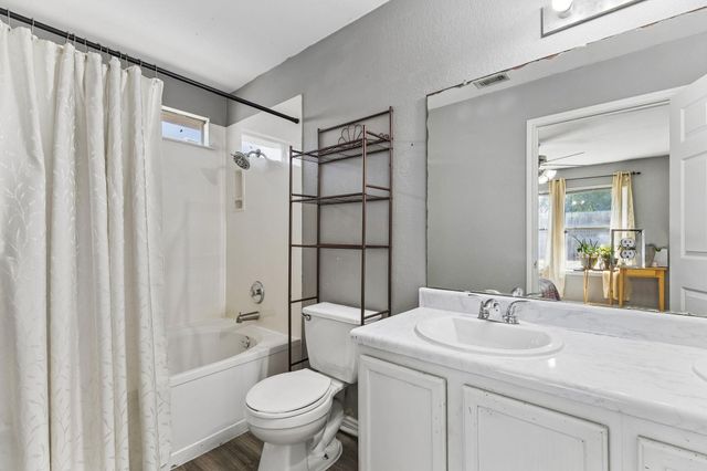 7209 Cayenne LN, Austin, TX 78741