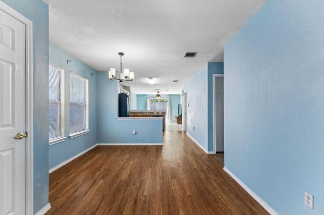 7209 Cayenne LN, Austin, TX 78741
