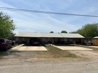 504,506,508 Cantrell Ave., Jourdanton, TX 78026