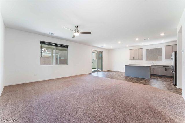 6958 Stone Cactus Street, North Las Vegas, NV 89086