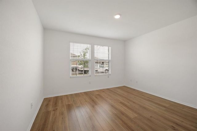 113 Golden Grove PKWY, San Marcos, TX 78666
