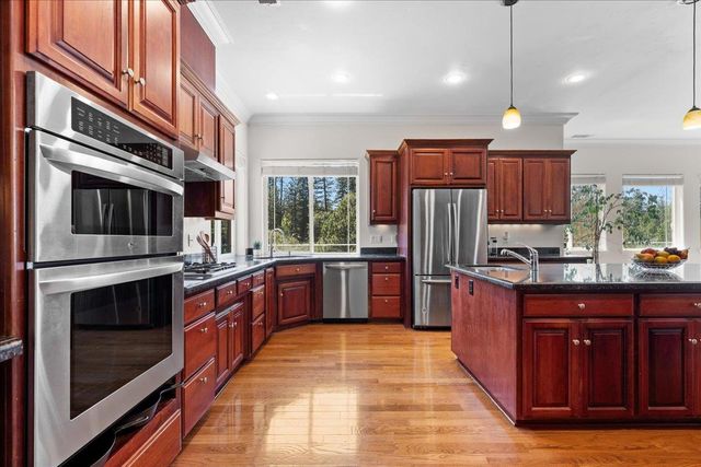915 Eden Valley Rd, Colfax, CA 95713