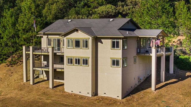 915 Eden Valley Rd, Colfax, CA 95713