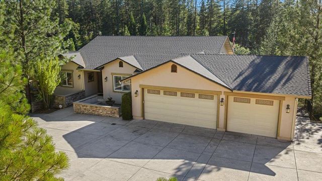 915 Eden Valley Rd, Colfax, CA 95713