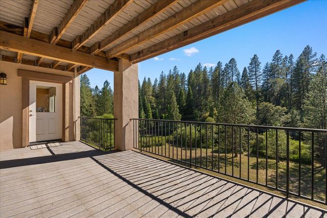 915 Eden Valley Rd, Colfax, CA 95713