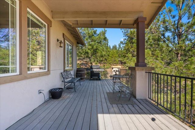 915 Eden Valley Rd, Colfax, CA 95713