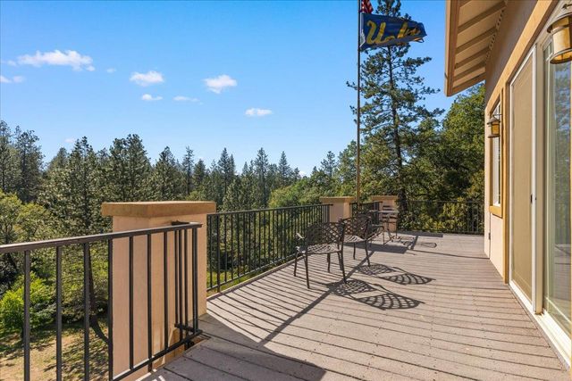 915 Eden Valley Rd, Colfax, CA 95713