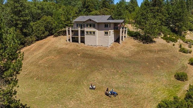 915 Eden Valley Rd, Colfax, CA 95713