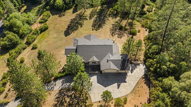 915 Eden Valley Rd, Colfax, CA 95713