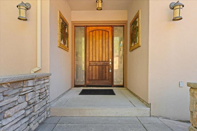 915 Eden Valley Rd, Colfax, CA 95713