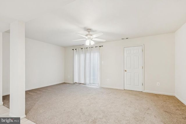 827 E ELM AVE, Lindenwold, NJ 08021