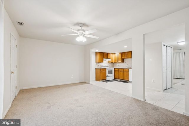 827 E ELM AVE, Lindenwold, NJ 08021