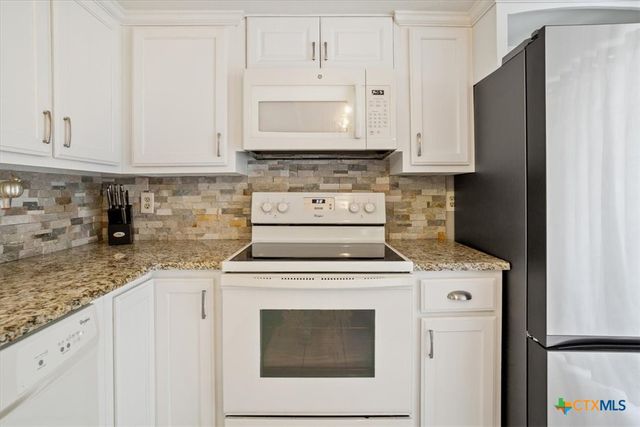 820 Cliffside Drive, Harker Heights, TX 76548