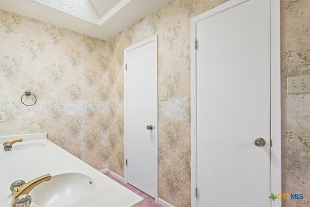 820 Cliffside Drive, Harker Heights, TX 76548